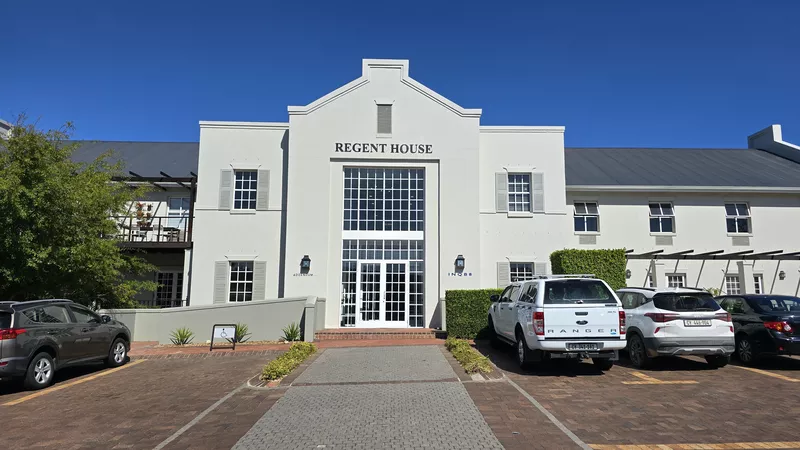 479 m² Office to let in Vineyard Office Estate, Vineyards Office Estate - Regent House (photo 5)