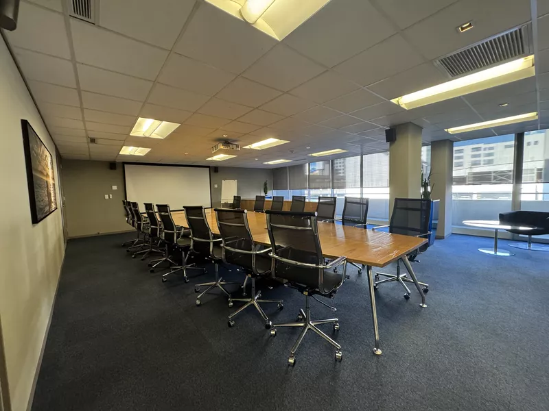 5 030 m² Office to let in Cape Town City Centre/CBD, Oceana House (photo 11)
