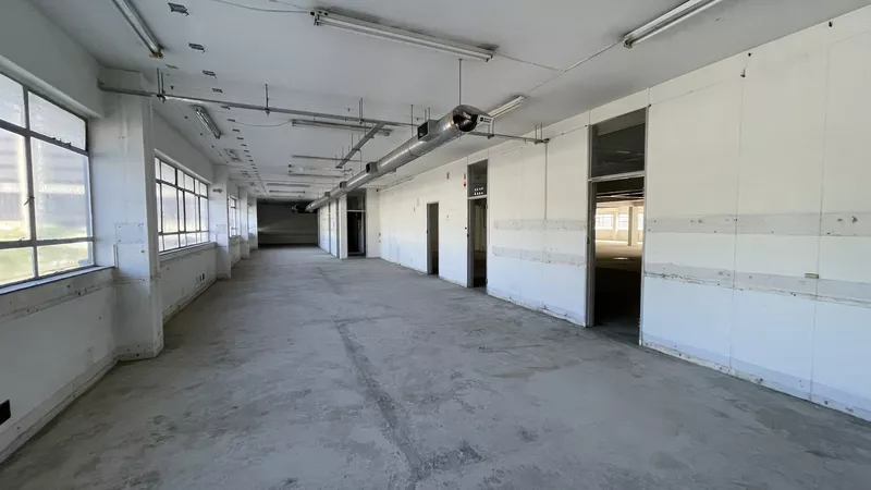 1 800 m² Office to let in Cape Town City Centre/CBD, Cubana House (photo 12)
