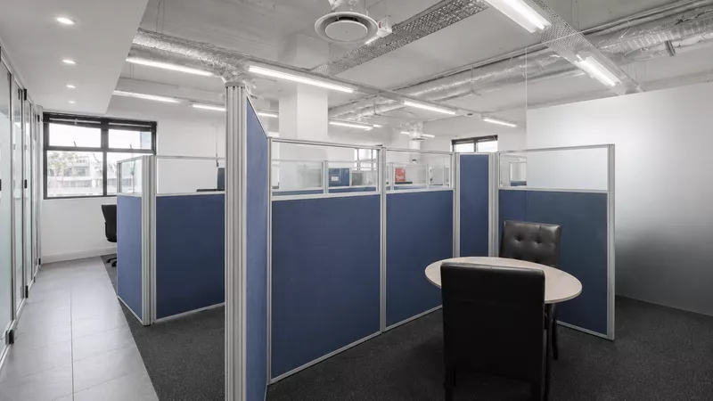 214 m² Office for sale in Colosseum (photo 18)