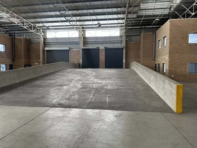 4 989 m² Industrial to let in Germiston, Devon East (photo 27)