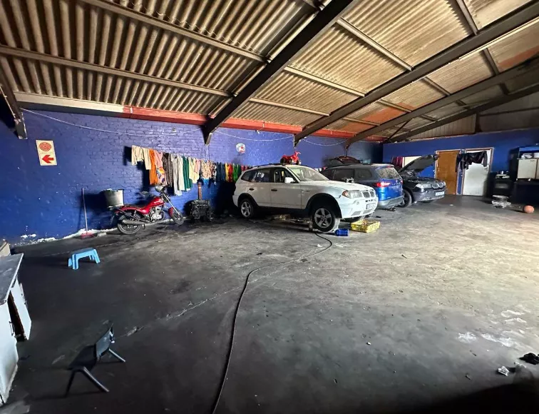 1 250 m² Industrial for sale in Athlone, 8 Deutz Road (photo 5)