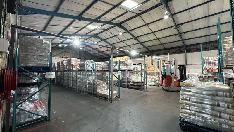 2 967 m² Industrial to let in Killarney Gardens, 1 Killarney Avenue (photo 4)