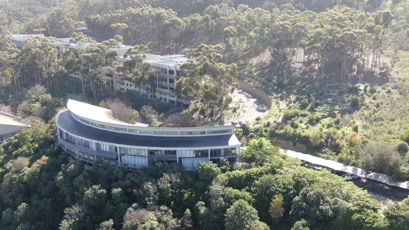 511 m² Office to let in Tygerberg Office Park, Uitzicht - Tygerberg Park (photo 8)