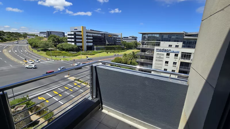 632 m² Office to let in Tyger Waterfront, Avanti South Block (photo 24)