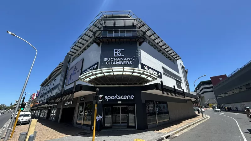 132 m² Office to let in Claremont, Buchanan Chambers (photo 2)