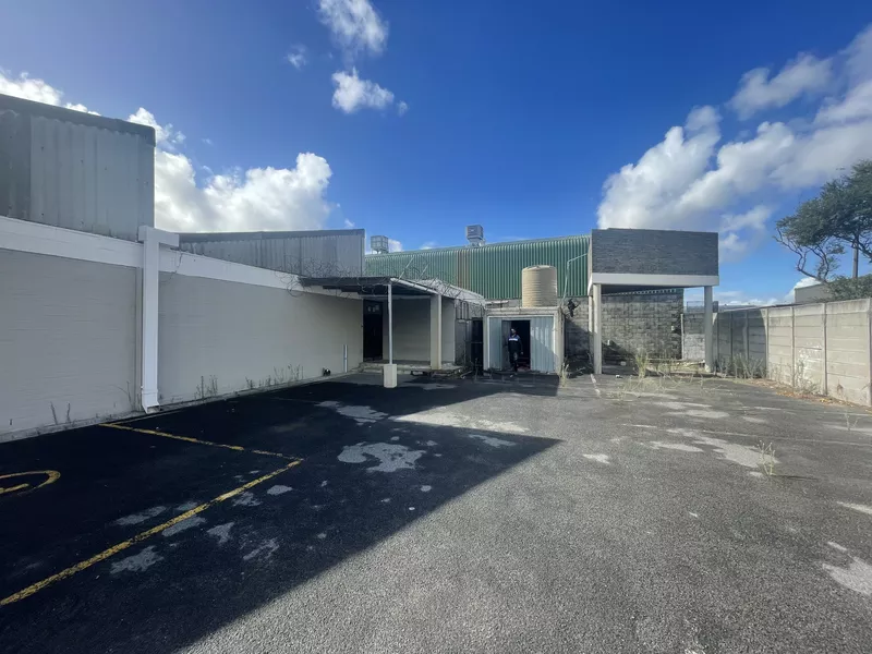 2 000 m² Industrial to let in Estuaries Office Estate, 4 Mymoena Crescent (photo 2)