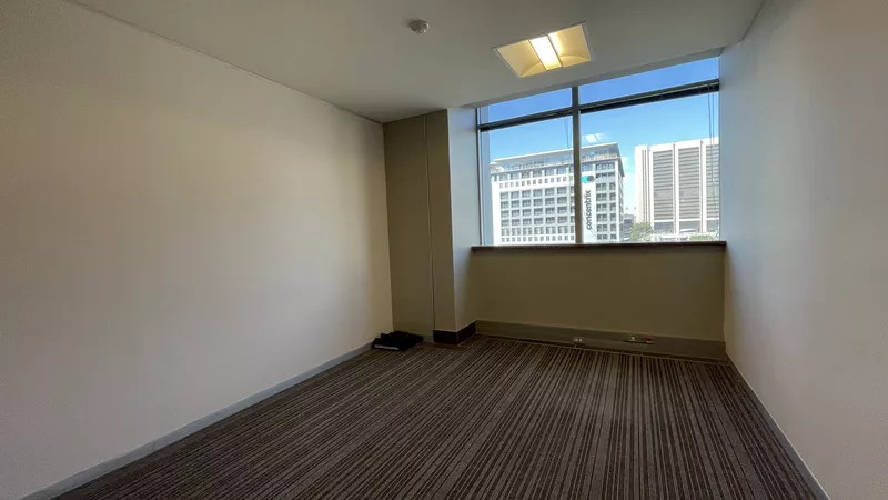 535 m² Office to let in Cape Town City Centre/CBD, 2 Roggebaai (photo 11)