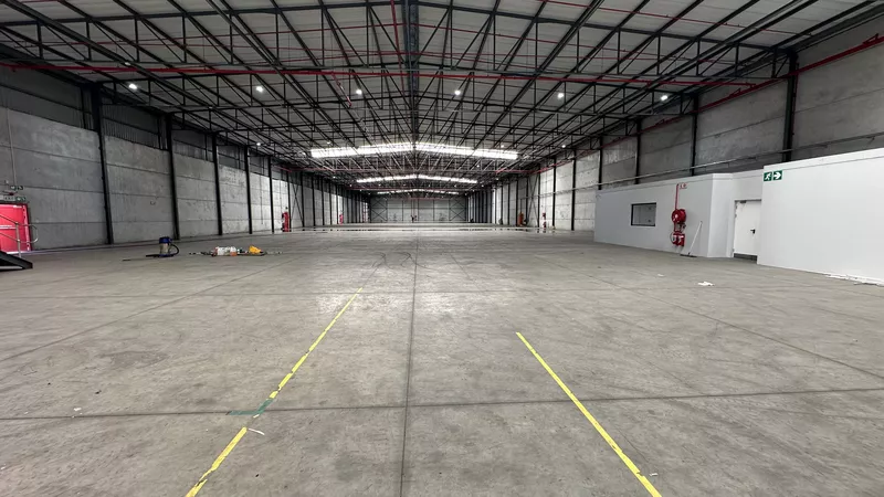 5 142 m² Industrial to let in Marconi Beam, 9 Prime Park (photo 10)