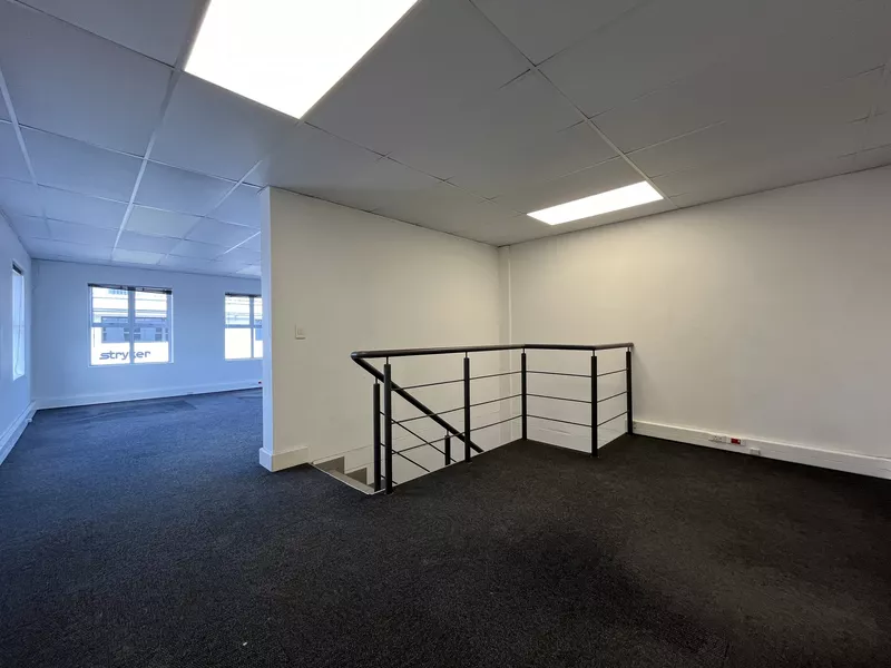485 m² Industrial to let in Parow Industrial, Dundas Park (photo 5)