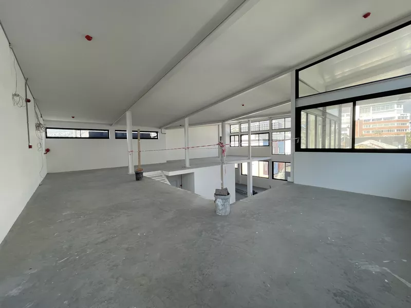 330 m² Retail property to let in Cape Town, 99 Harington (photo 18)