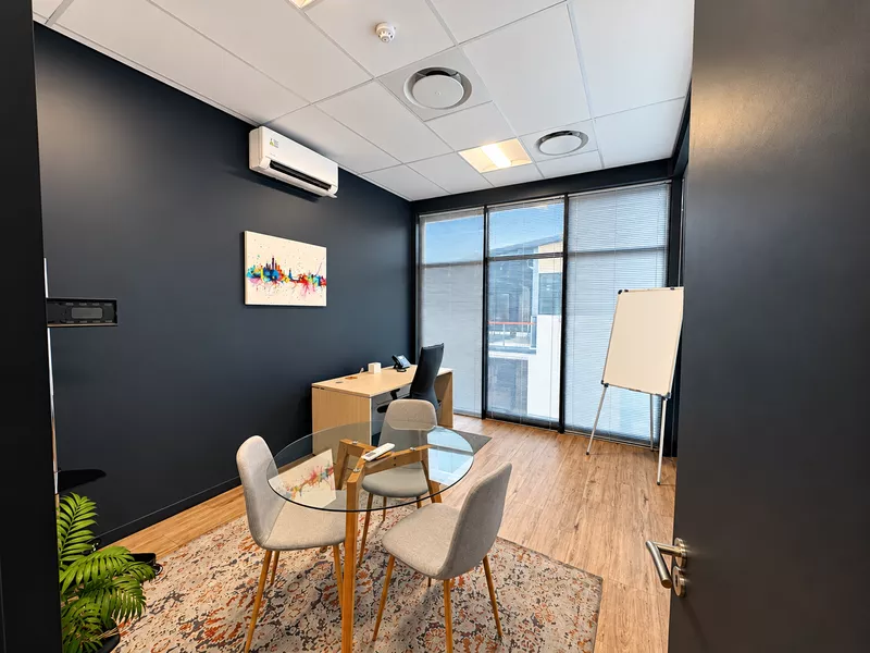 133 m² Office to let in Durbanville, Village Square (photo 15)