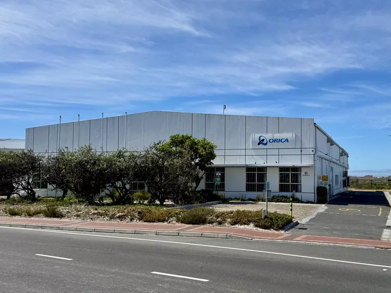1 026 m² Investments for sale in Capricorn Park, 53 Capricorn Boulevard North, Capricorn (photo 3)