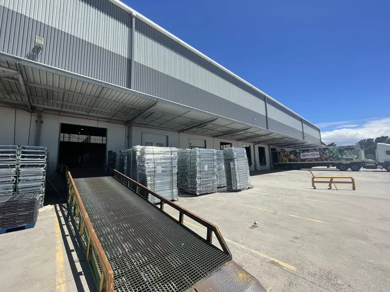 8 000 m² Industrial for sale in Philipi, Papkuilsvlei (photo 3)