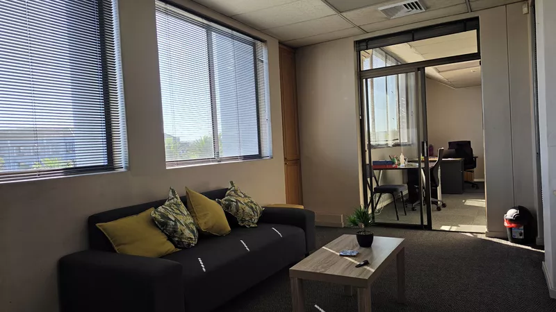 330 m² Office to let in Tyger Valley, Omni Park (photo 5)