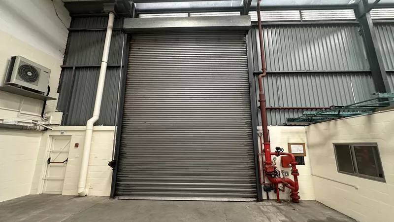 3 100 m² Industrial to let in Marconi Beam, 11 Kunene Circle (photo 14)