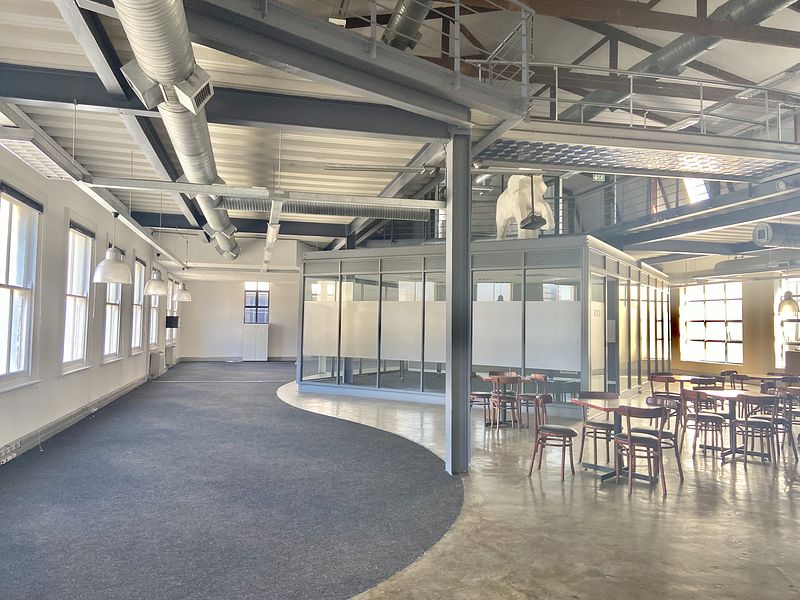 903 m² Office to let in Cape Town City Centre/CBD, Velocity House (photo 11)