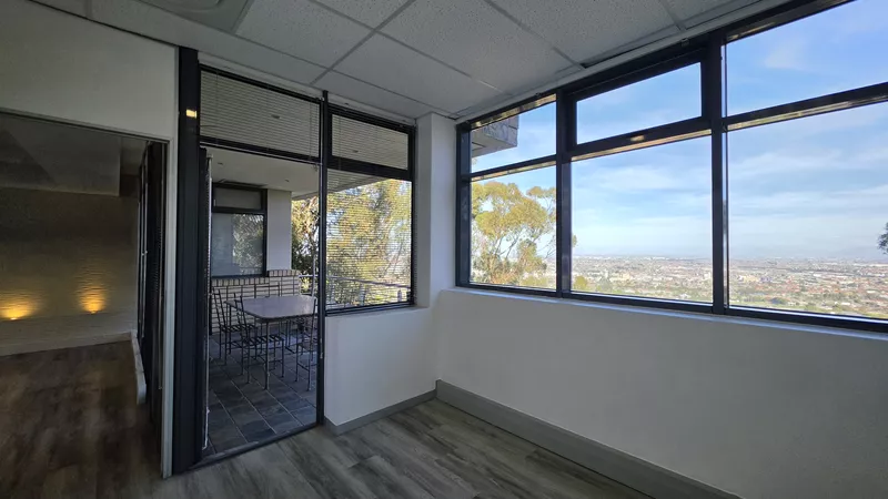 409 m² Office to let in Tygerberg Office Park, Tygerberg Office Park - Plattekloof House (photo 26)
