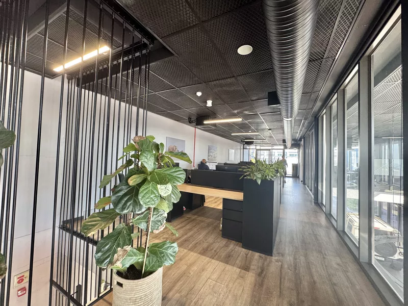 437 m² Office to let in Waterfront, V & A Waterfront Helistop (photo 11)