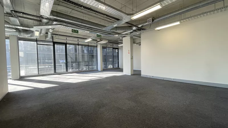 646 m² Office to let in Woodstock, The Boulevard (photo 9)