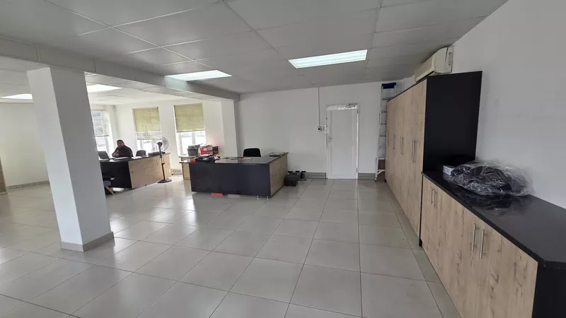 11 000 m² Vacant land to let in Strand, Broadway Business Park, 24 Helios Avenue (Yard + Optional Offices) (photo 22)