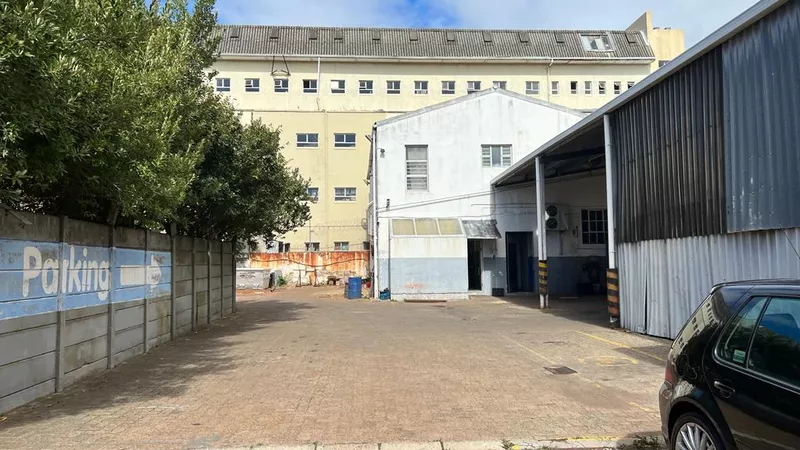 1 200 m² Industrial to let in Salt River, 59 Salt River Road (photo 1)