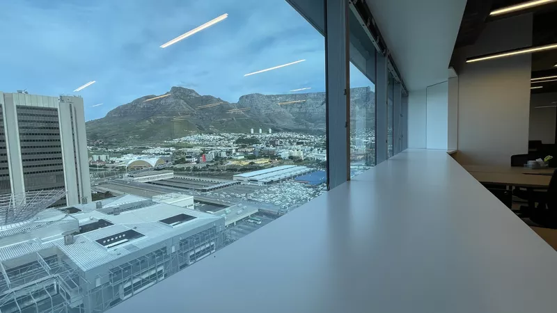 197 m² Office to let in Cape Town City Centre/CBD, The Towers (photo 13)