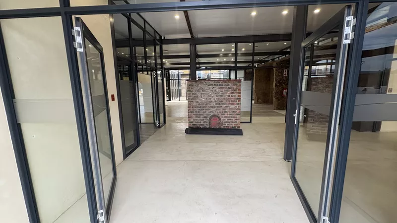 450 m² Office to let in Paarl, Simondium Guild (photo 14)
