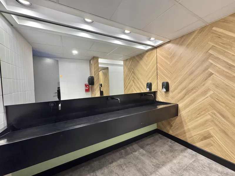 974 m² Office to let in Cape Town City Centre/CBD, 14 Long Street (photo 27)