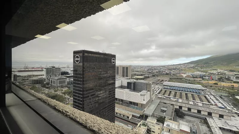 244 m² Office to let in Cape Town City Centre/CBD, The Box (photo 21)