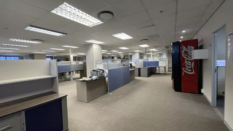 927 m² Office to let in Cape Town City Centre/CBD, 11 Buitengracht Street (photo 13)