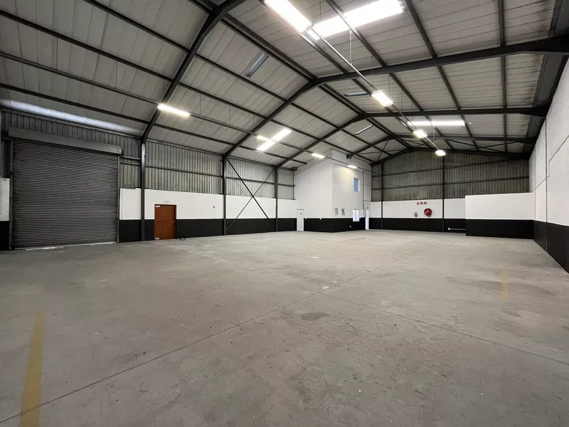 485 m² Industrial to let in Parow Industrial, Dundas Park (photo 2)