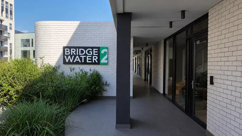180 m² Office for sale in Century City, Bridgewater One - Studios (Block B) (photo 15)