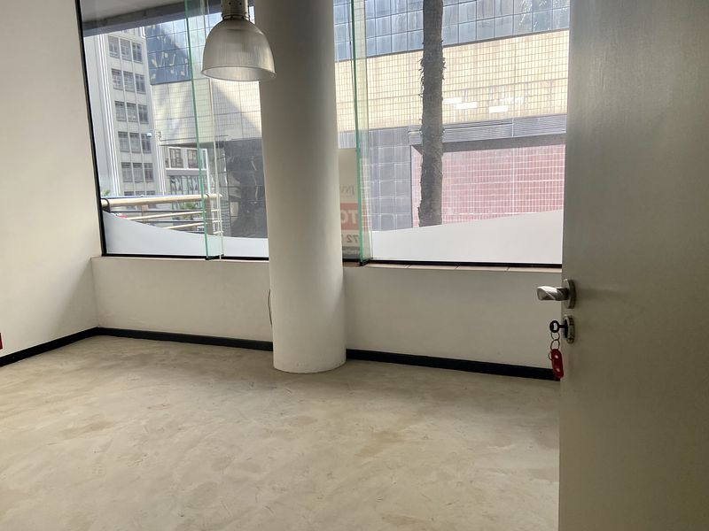724 m² Office to let in Cape Town City Centre/CBD, The Pinnacle (photo 15)