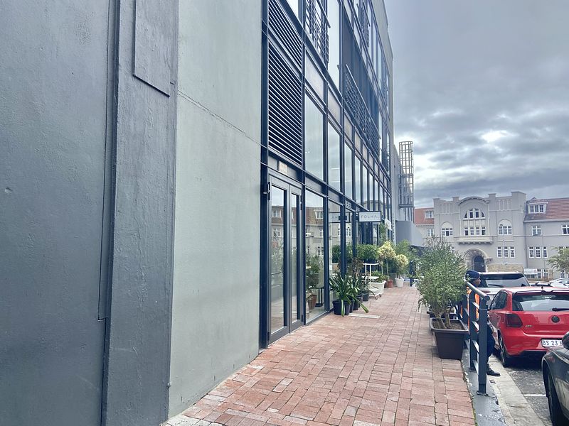 609 m² Retail Property to let in De Waterkant, Old Cape Quarter (photo 4)