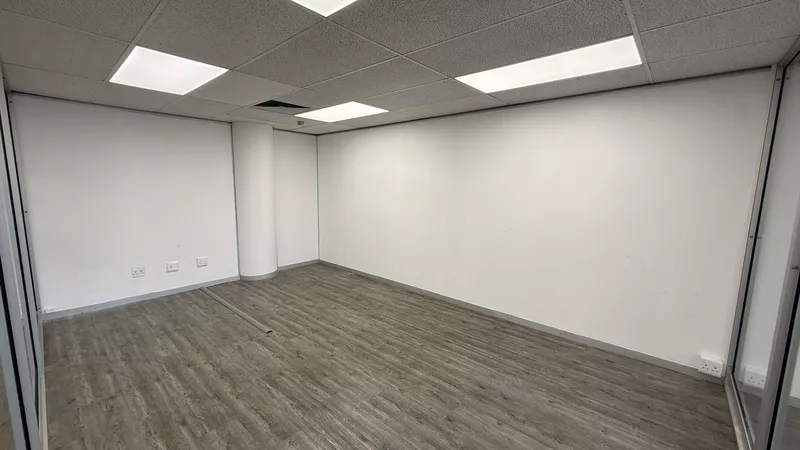 95 m² Office to let in Claremont, Sunclare (photo 8)