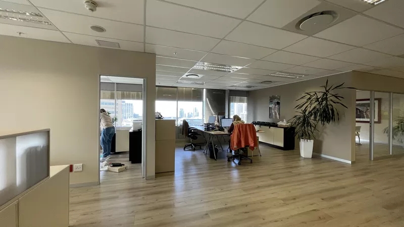 224 m² Office to let in Cape Town City Centre/CBD, One Thibault (photo 18)