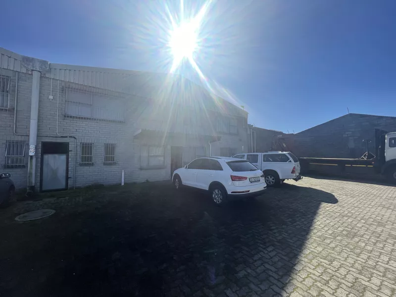 1 315 m² Industrial to let in Athlone, 8A Induland (photo 3)