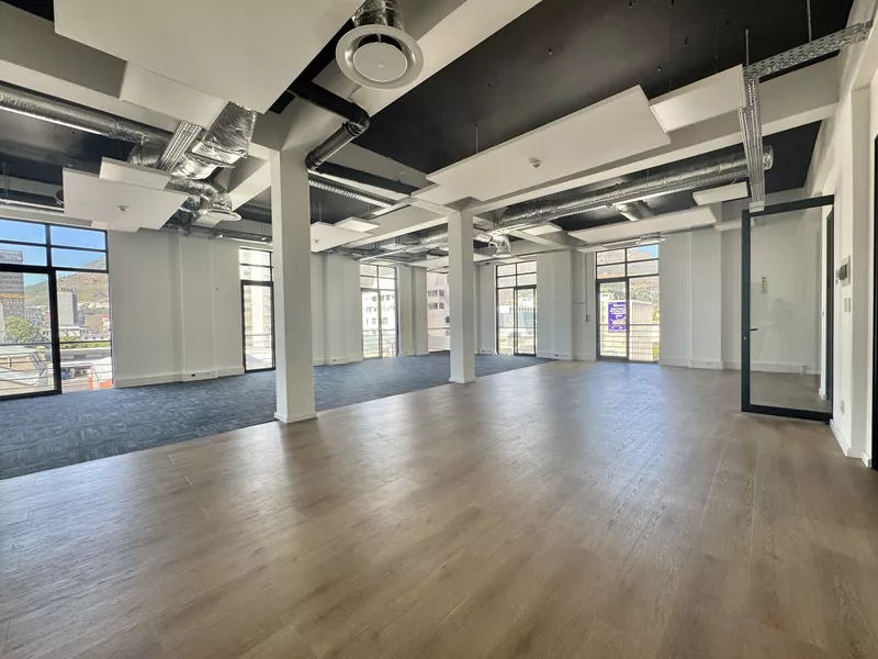 215 m² Office to let in Cape Town City Centre/CBD, 172 Long Street (photo 7)