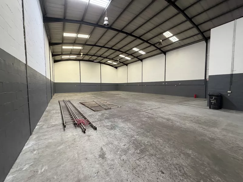 532 m² Industrial to let in Bellville, Symphony Park (photo 9)
