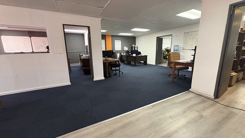 180 m² Office to let in Durbanville, Palm Grove (photo 49)