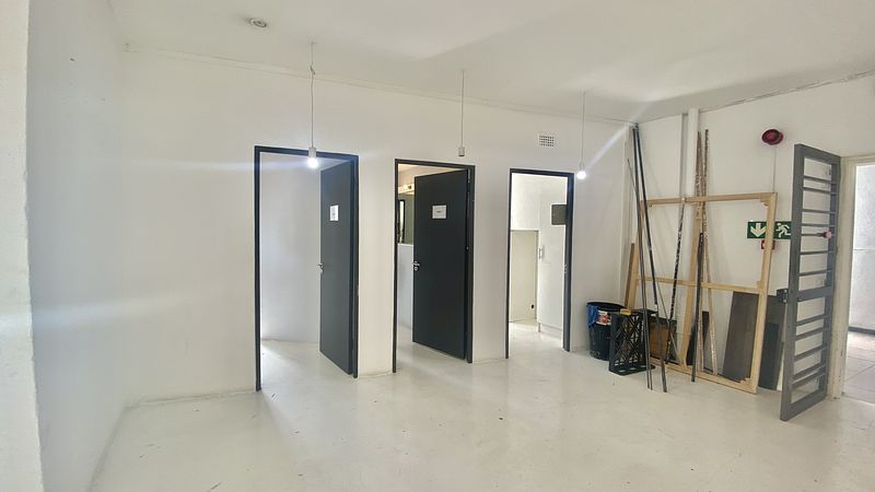 800 m² Office to let in Cape Town, 60 Roeland Street (photo 32)