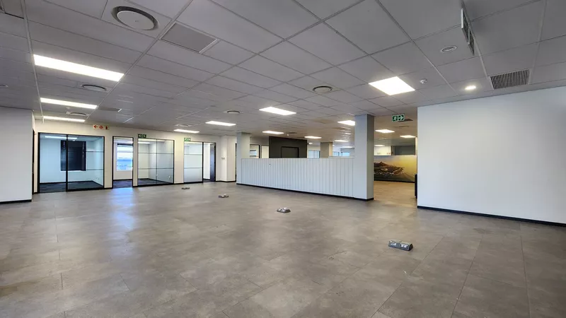 1 095 m² Office to let in Sable Square, Sable Square - Block D (photo 39)