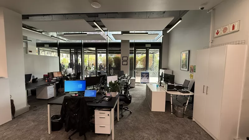 290 m² Office to let in Claremont, Intaba Building (photo 14)