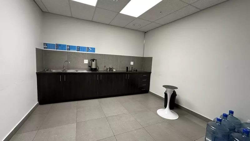 2 823 m² Industrial to let in Estuaries Office Estate, Montague Park (photo 29)