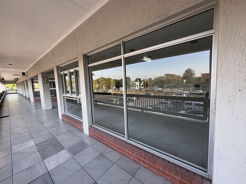 501 m² Retail property to let in Durbanville, Palm Grove (photo 22)
