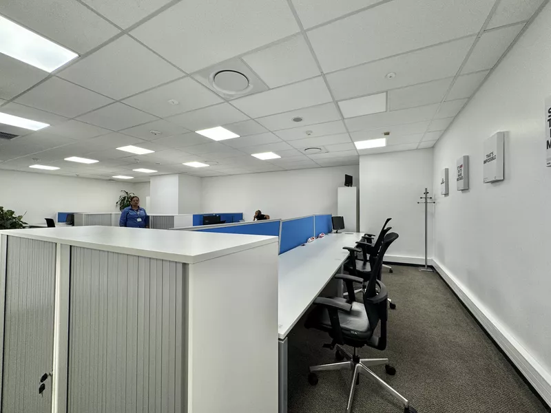 950 m² Office to let in Cape Town, The Towers (photo 31)