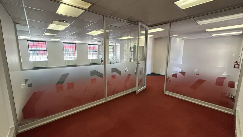230 m² Office to let in Southern Suburbs, Tokai On Main Office Park (photo 10)