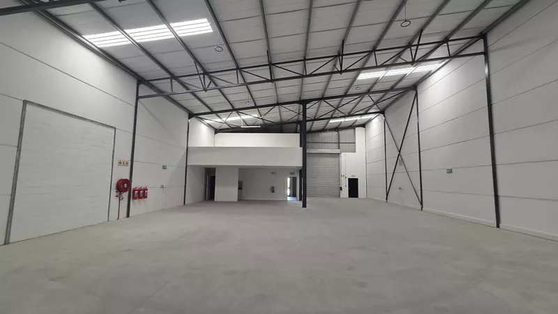 552 m² Industrial for sale in Somerset West, Java Industrial Park (photo 8)