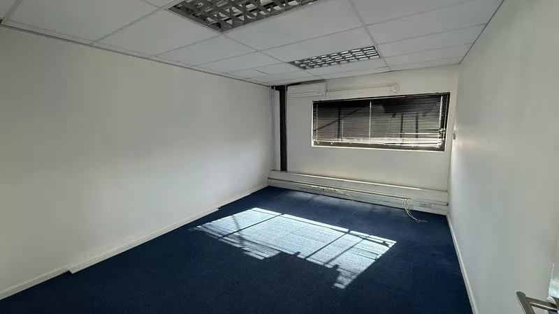 390 m² Office to let in Ndabeni, M5 Business Park (photo 20)